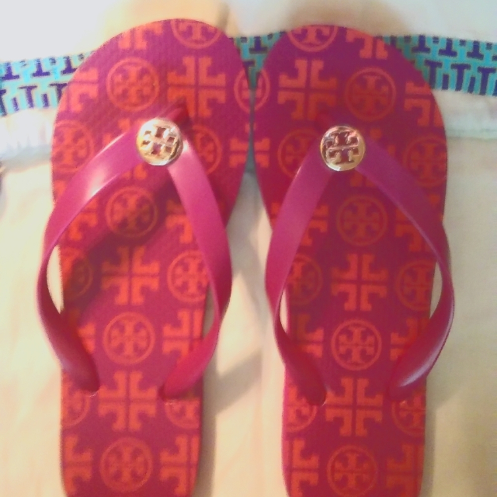 Tory Burch flip flops New